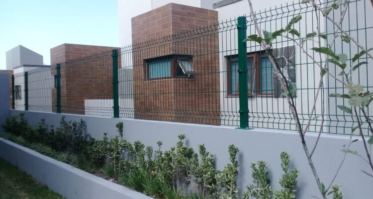 Instalación De Cerca DEACERO Residencial